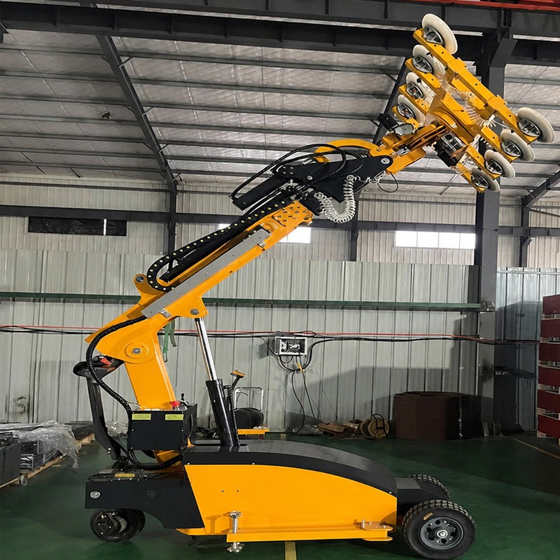 Electric vacuum glass lifter in a factory