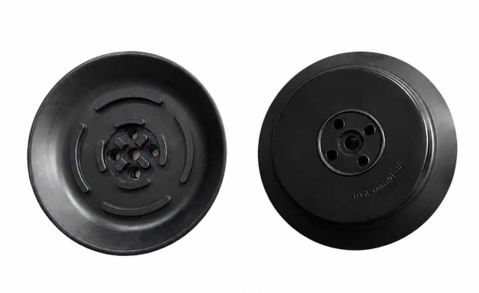 Vacuum suction cup, front and back view
