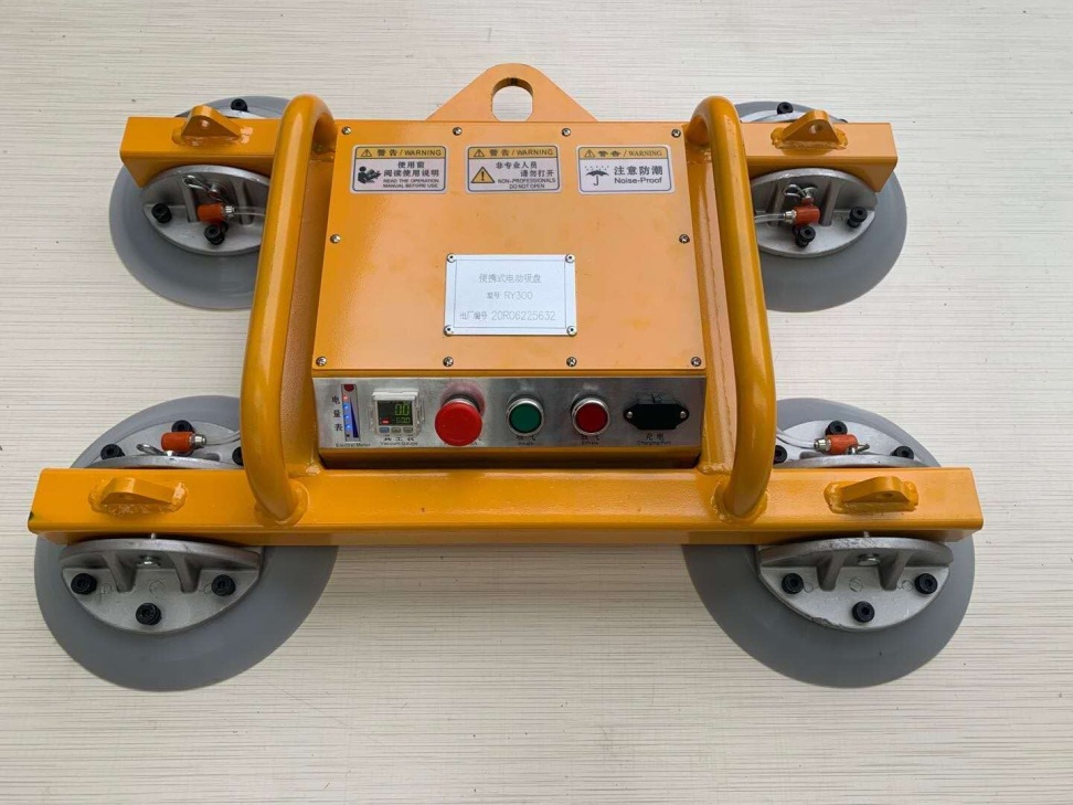 Portable battery glass vacuum lifter