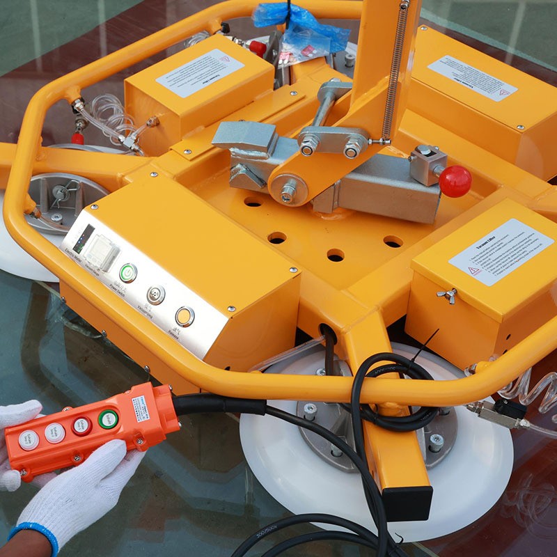 Control cabinet with a digital vacuum gauge and the wired remote control